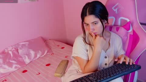 LARA online show from April 2026 12:56:01 PM