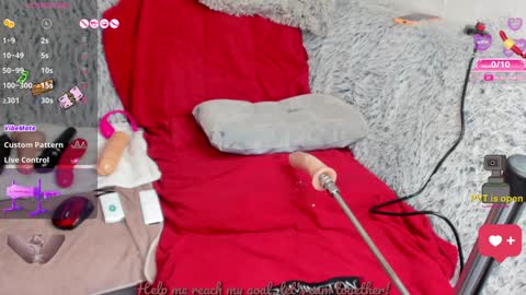 Lara online show from December 2024 10:07:01 PM