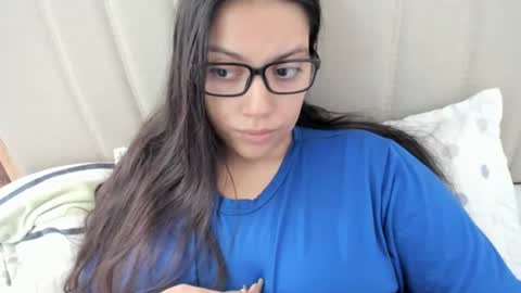 lara online show from September 2025 12:06:01 PM