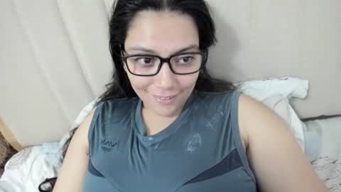 lara online show from September 2025 03:21:01 AM