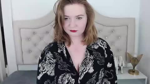 LaraFlirt online show from December 2024 07:07:02 PM