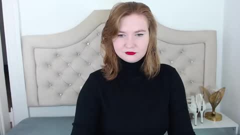 LaraFlirt online show from December 2024 05:33:02 PM