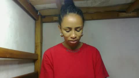 larah98 online show from February 2026 06:04:02 PM