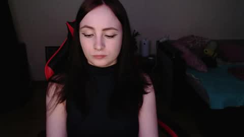 Laralianna online show from April 2026 05:07:01 PM