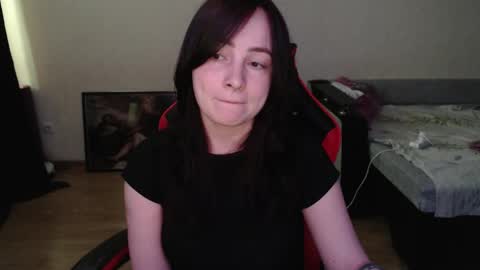 Laralianna online show from April 2026 01:13:02 PM