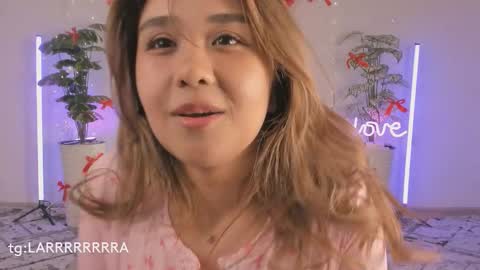 Lara online show from February 2026 07:54:01 PM