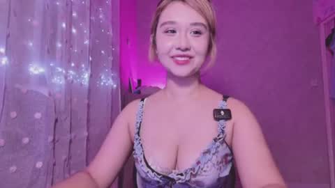 Lara online show from August 2026 06:51:02 PM