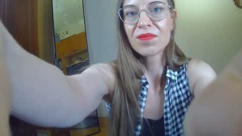 larawintersxxx online show from February 2025 07:54:02 PM