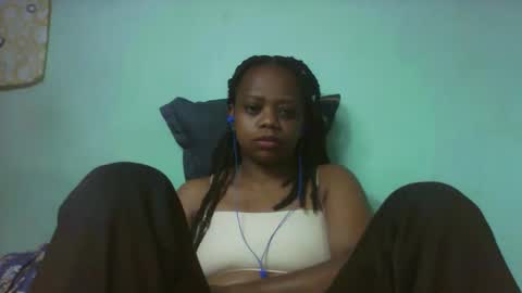 Snapshot of larissa645771 chatting on September 2025 07:15:02 PM larissa645771 online show from September 2025 07:15:02 PM