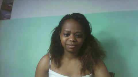 Snapshot of larissa645771 chatting on September 2025 06:06:02 AM larissa645771 online show from September 2025 06:06:02 AM