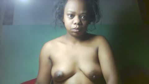 Snapshot of larissa645771 chatting on September 2025 02:17:01 AM larissa645771 online show from September 2025 02:17:01 AM