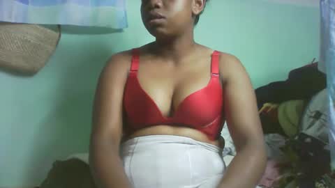 larissa645771 online show from November 2025 07:54:01 PM