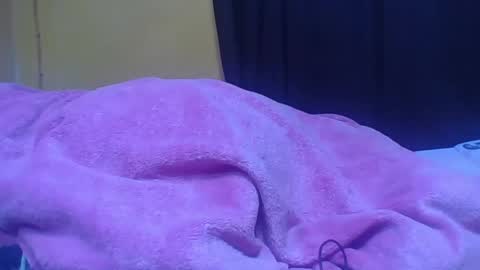 larissa645771 online show from April 2026 06:10:01 PM