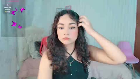 Larissas online show from October 2025 08:50:02 PM