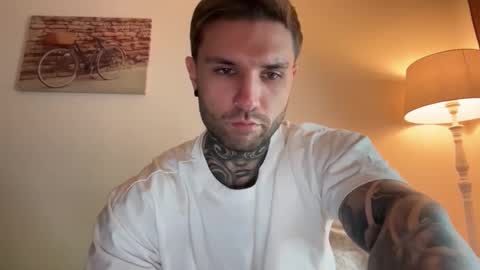 larsskeet online show from November 2025 01:44:02 PM