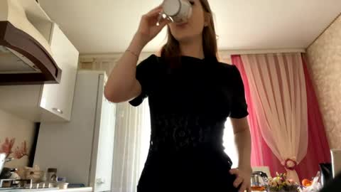 Sara online show from May 2026 04:06:01 AM
