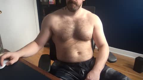 Snapshot of latenightlunch chatting on February 2026 03:12:01 PM Latenightlunch online show from February 2026 03:12:01 PM