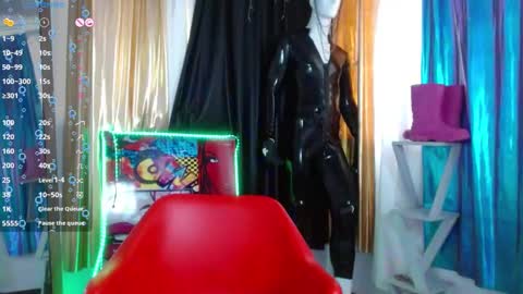 Snapshot of latex_rose_daniels chatting on December 2024 04:05:01 PM ROSE online show from December 2024 04:05:01 PM
