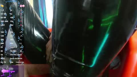 Snapshot of latex_rose_daniels chatting on December 2024 10:08:02 PM ROSE online show from December 2024 10:08:02 PM