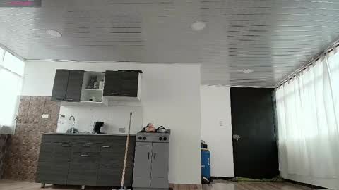 Snapshot of latex_rose_daniels chatting on February 2025 05:49:02 PM ROSE online show from February 2025 05:49:02 PM