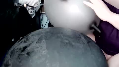 latexchris77 online show from April 2026 08:01:01 AM