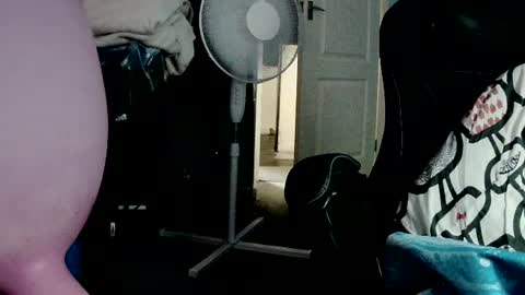 latexchris77 online show from August 2026 06:43:02 PM