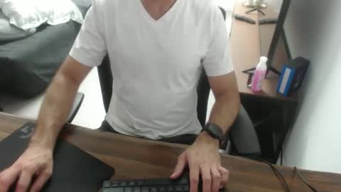 latexdave84 online show from March 2026 10:32:01 AM