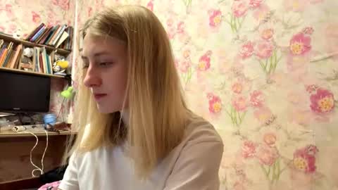 Amelia online show from December 2025 04:45:02 PM