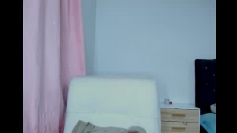 latin_delight_ online show from November 2025 12:25:01 AM