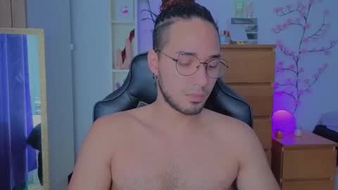 Snapshot of latin_luxury_i chatting on January 2026 10:52:01 AM Free OF online show from January 2026 10:52:01 AM