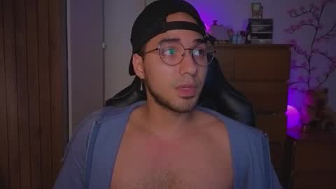 Snapshot of latin_luxury_i chatting on February 2026 05:40:02 AM Free OF online show from February 2026 05:40:02 AM