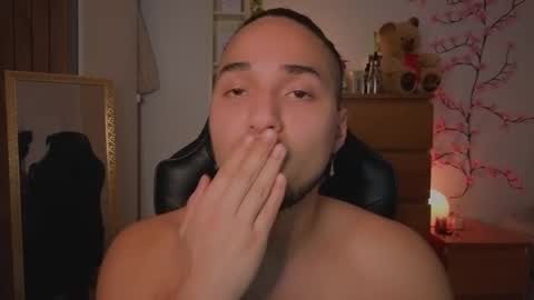 Snapshot of latin_luxury_i chatting on March 2026 06:36:01 PM Free OF online show from March 2026 06:36:01 PM