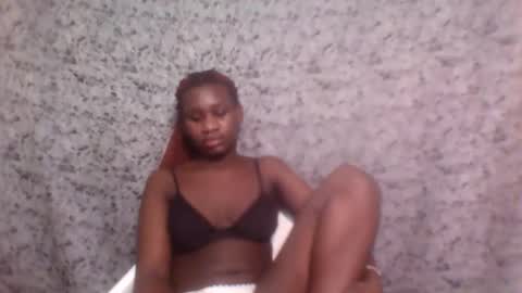 Snapshot of latina_ebony1 chatting on December 2025 07:06:02 AM Latina online show from December 2025 07:06:02 AM