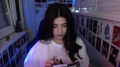 miiiiiiaaaa online show from January 2025 01:17:02 PM