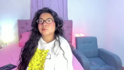 Snapshot of latinabombsheell chatting on July 2026 06:35:02 PM Martina online show from July 2026 06:35:02 PM