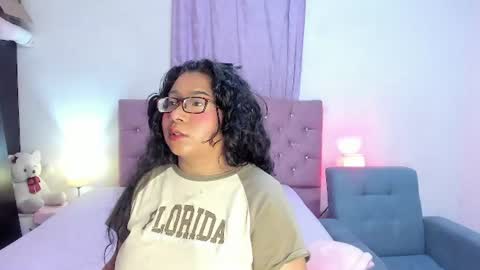 Snapshot of latinabombsheell chatting on July 2026 04:43:02 AM Martina online show from July 2026 04:43:02 AM