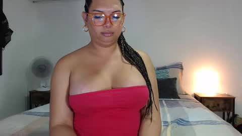 FLOR SALVAJE online show from November 2025 04:18:01 PM