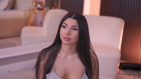 Snapshot of latinaloco chatting on April 2026 06:02:02 PM Latina online show from April 2026 06:02:02 PM