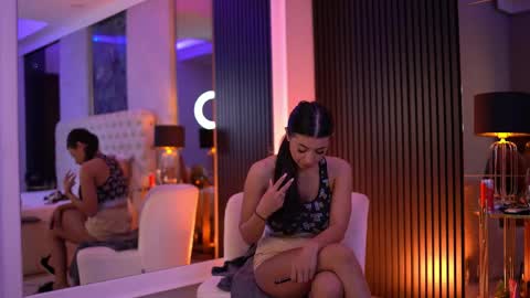 Snapshot of latinaloco chatting on May 2026 06:59:01 PM Latina online show from May 2026 06:59:01 PM