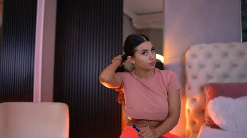 Snapshot of latinaloco chatting on May 2026 06:24:01 PM Latina online show from May 2026 06:24:01 PM