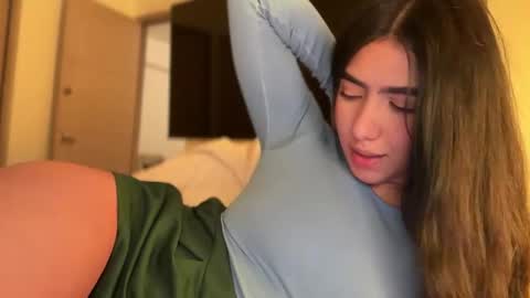 Hi -  online show from March 2026 03:46:02 AM