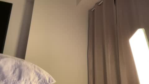 Hi -  online show from April 2026 04:57:02 AM