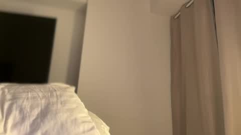 Hi -  online show from April 2026 02:25:02 AM