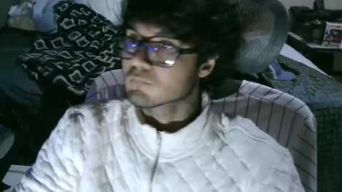 latinincognito online show from January 2026 08:30:01 AM