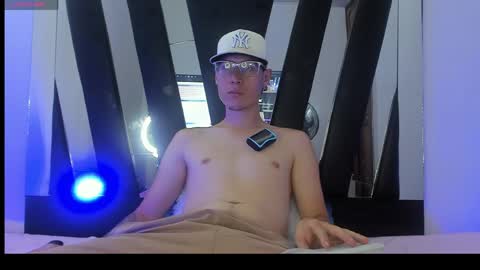 Santiago online show from April 2026 04:45:02 PM