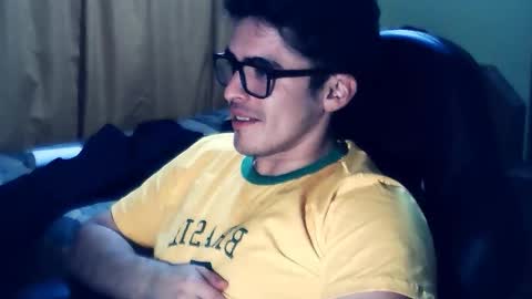 Snapshot of latinn_babe chatting on September 2025 04:05:01 AM latinn_babe online show from September 2025 04:05:01 AM