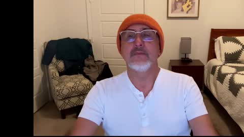 Snapshot of latinnous chatting on January 2026 03:10:02 AM QS - INDEPENDENT MODEL online show from January 2026 03:10:02 AM