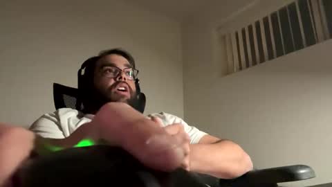 call me papi -- follow my twitter latinoc30 online show from January 2025 04:18:01 AM