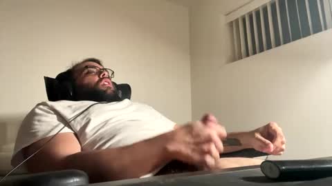 call me papi -- follow my twitter latinoc30 online show from January 2025 04:49:02 AM