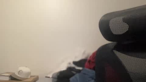 call me papi -- follow my twitter latinoc30 online show from December 2025 07:57:02 AM